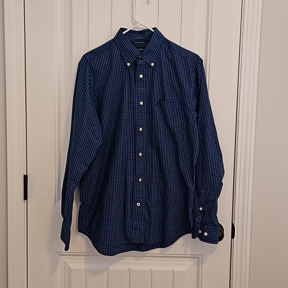 Blue Nautica Button Down Men's Medium